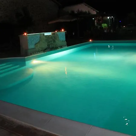 Agriturismo Podere Dei Sassi *