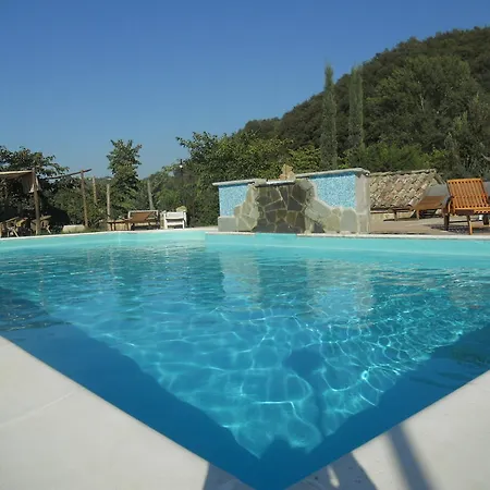 בית חווה Agriturismo Podere Dei Sassi *
